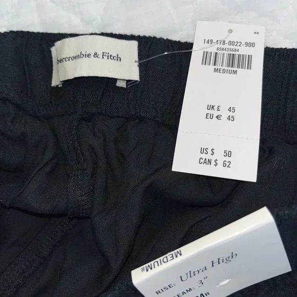 - Abercrombie & Fitch Linen shorts - Picture 3 of 3